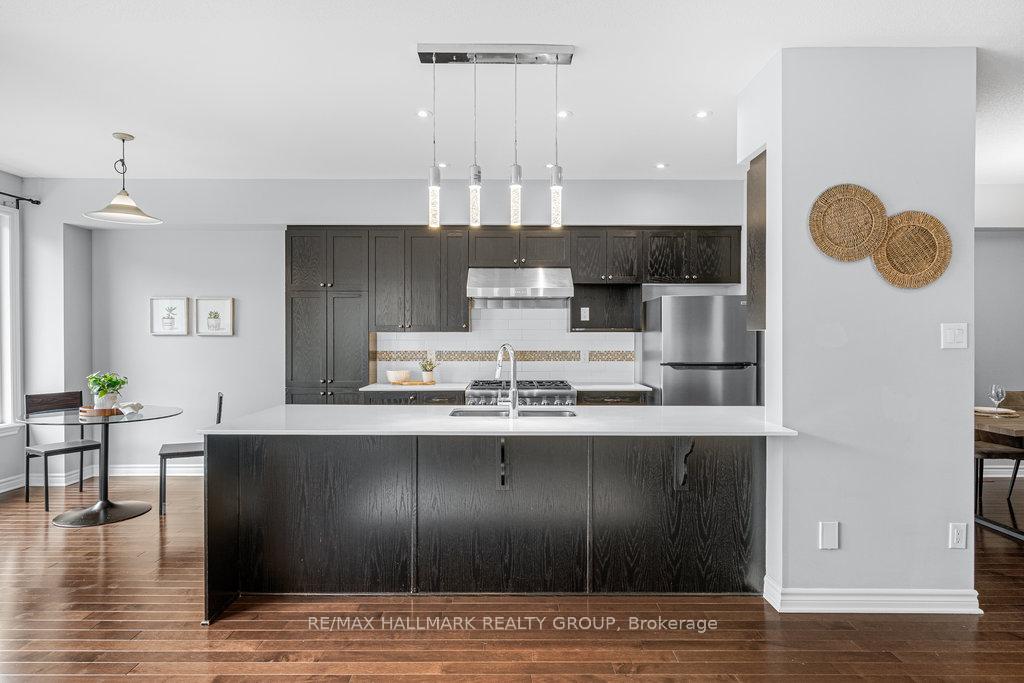 Photo 15 of 107 Nutting Crescent, Ottawa, Riverside South/Gloucester Glen — HOMEH