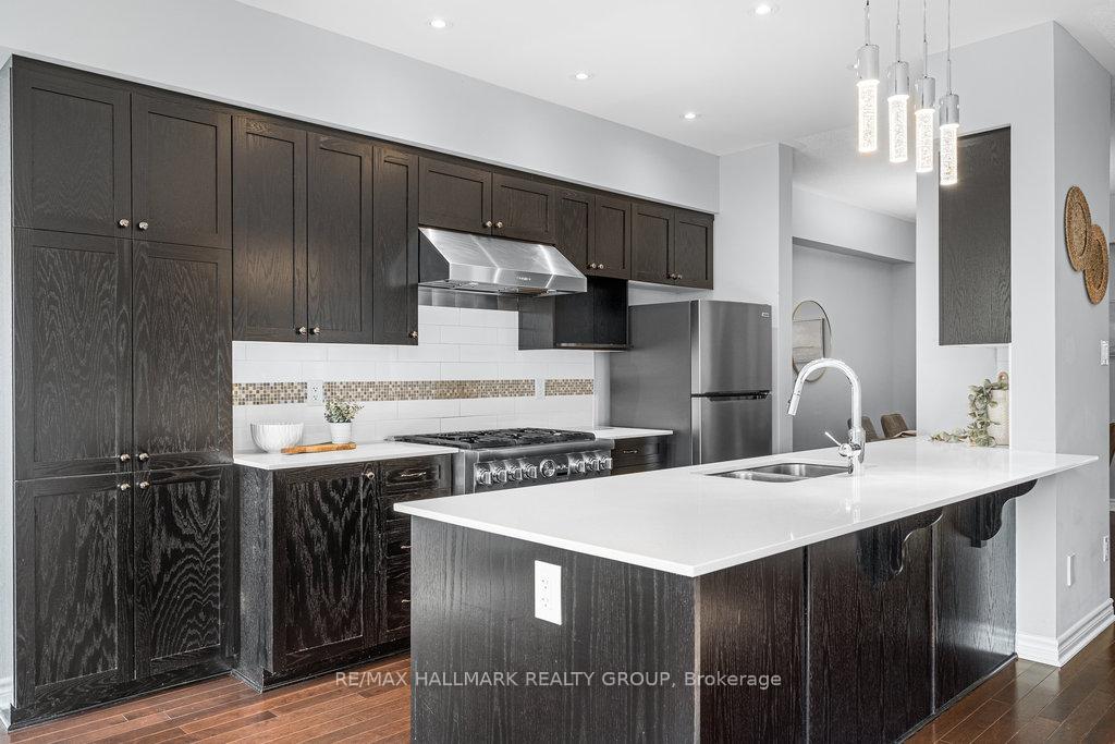 Photo 16 of 107 Nutting Crescent, Ottawa, Riverside South/Gloucester Glen — HOMEH