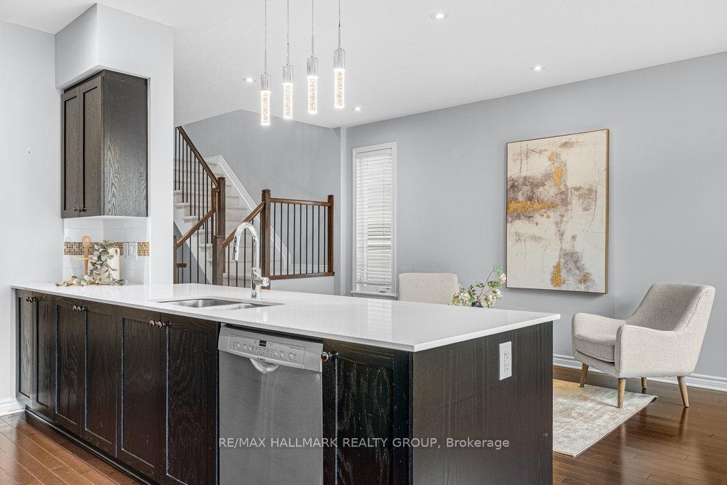 Photo 21 of 107 Nutting Crescent, Ottawa, Riverside South/Gloucester Glen — HOMEH
