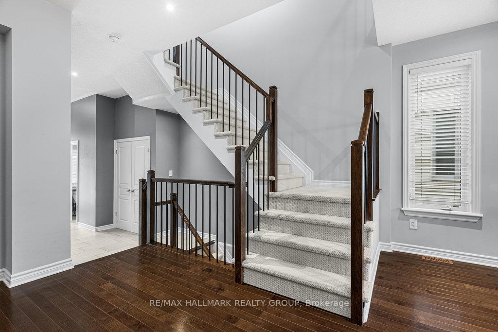 Photo 37 of 107 Nutting Crescent, Ottawa, Riverside South/Gloucester Glen — HOMEH