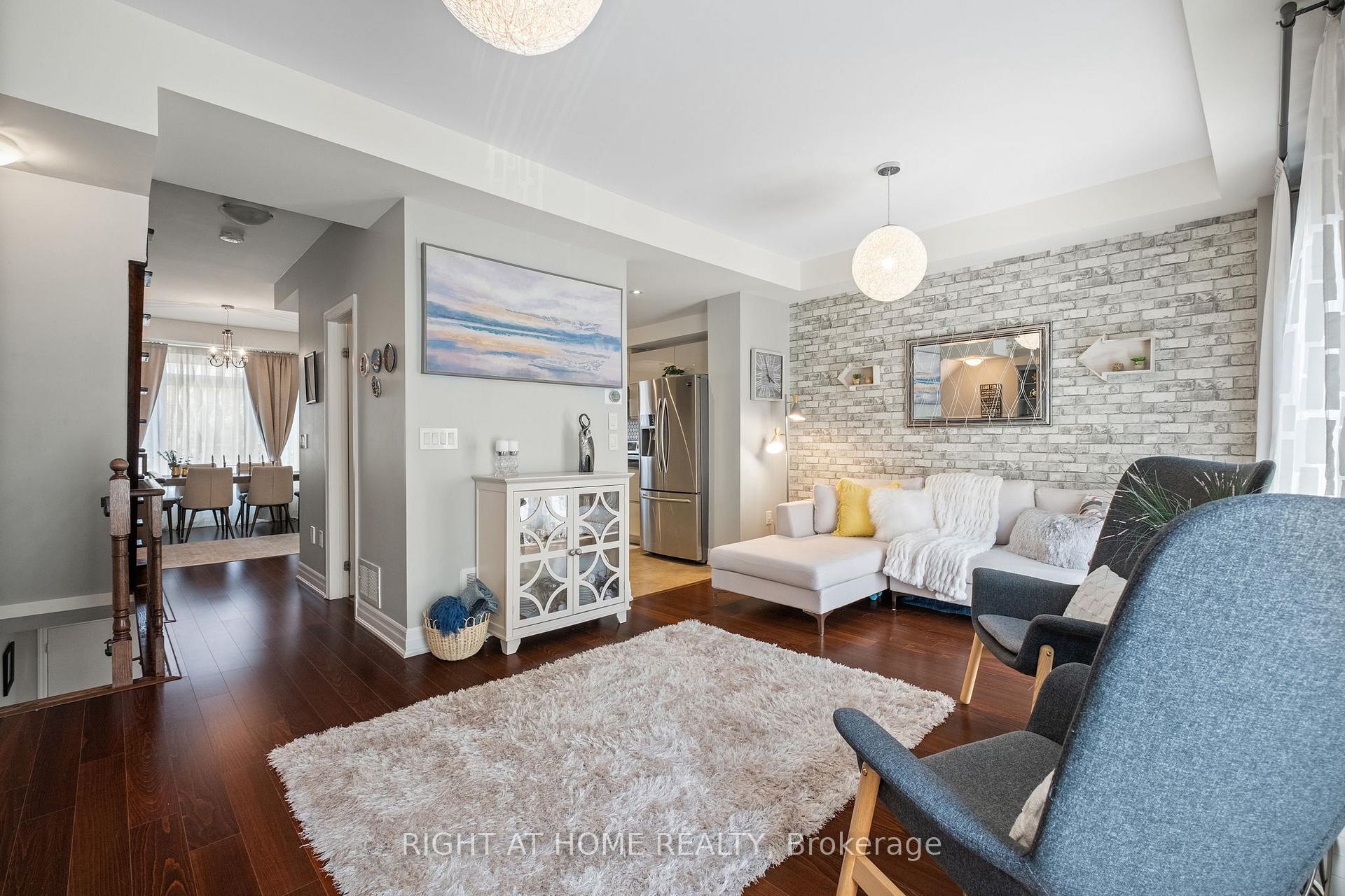 Photo 8 of Unit 26, 873 New Westminster Drive, Vaughan, Beverley Glen — HOMEH