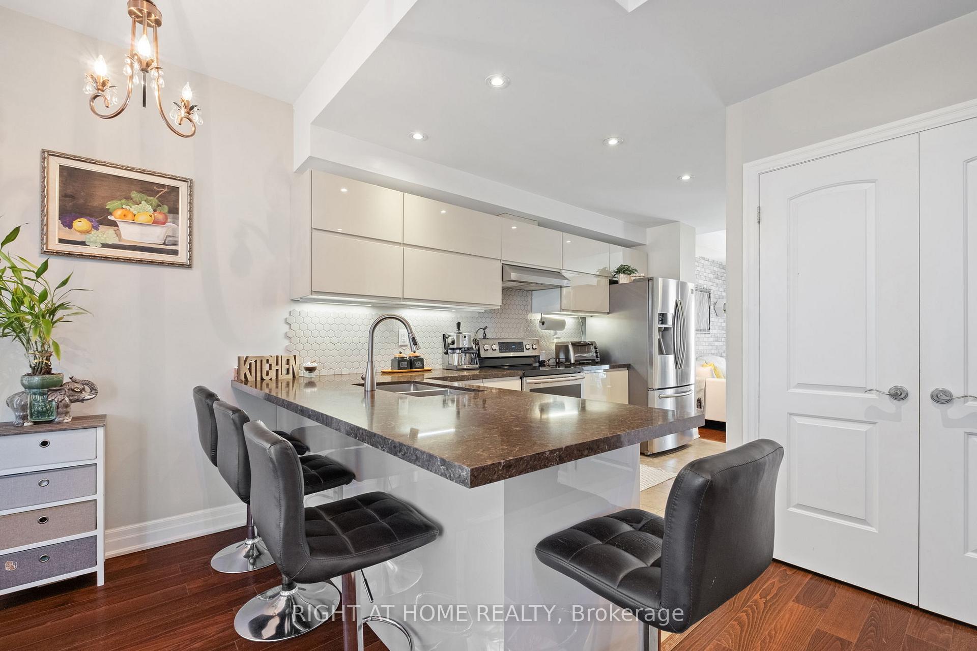 Photo 15 of Unit 26, 873 New Westminster Drive, Vaughan, Beverley Glen — HOMEH