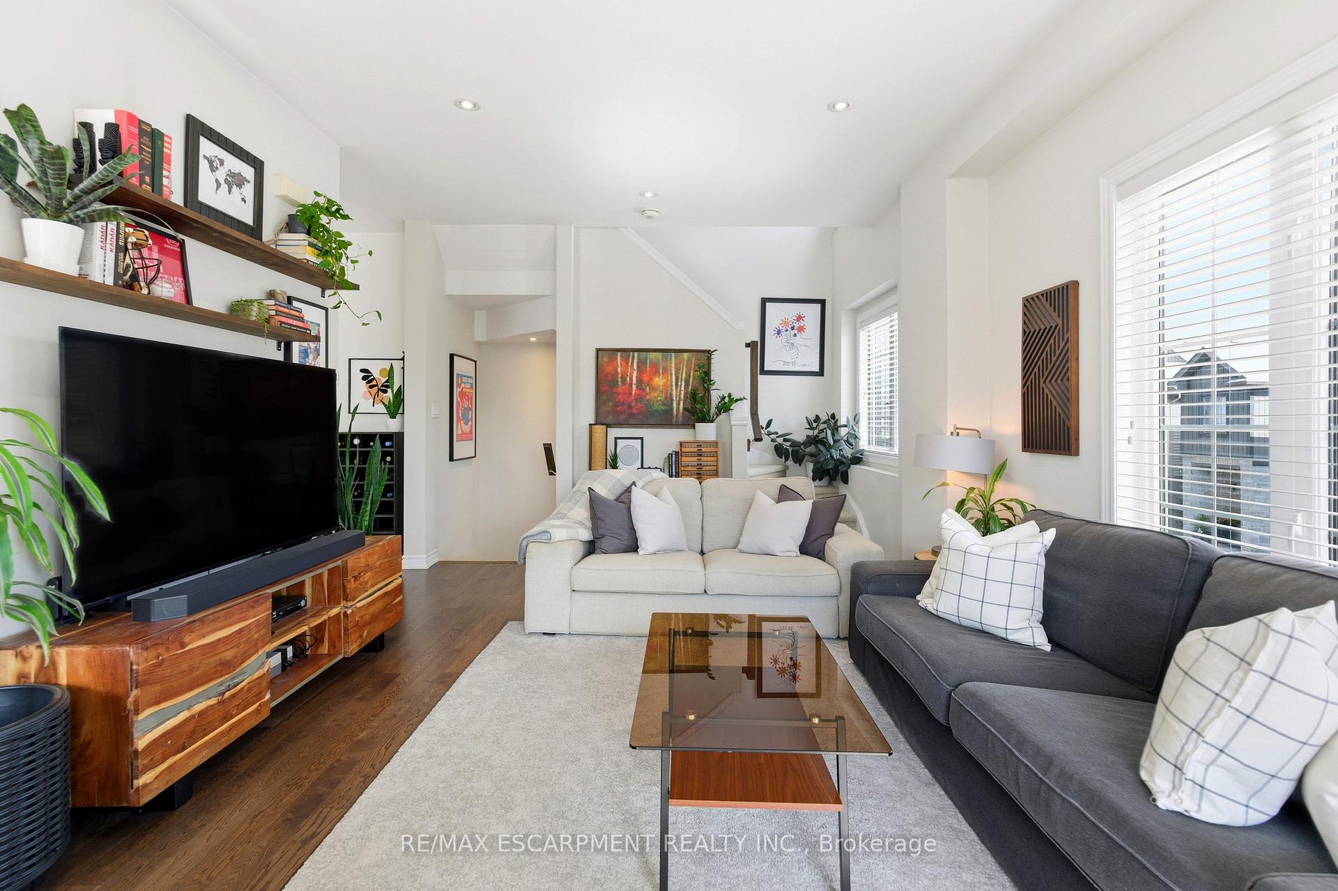 Photo 9 of Unit 54, 377 Glancaster Road, Hamilton, Villages of Glancaster — HOMEH
