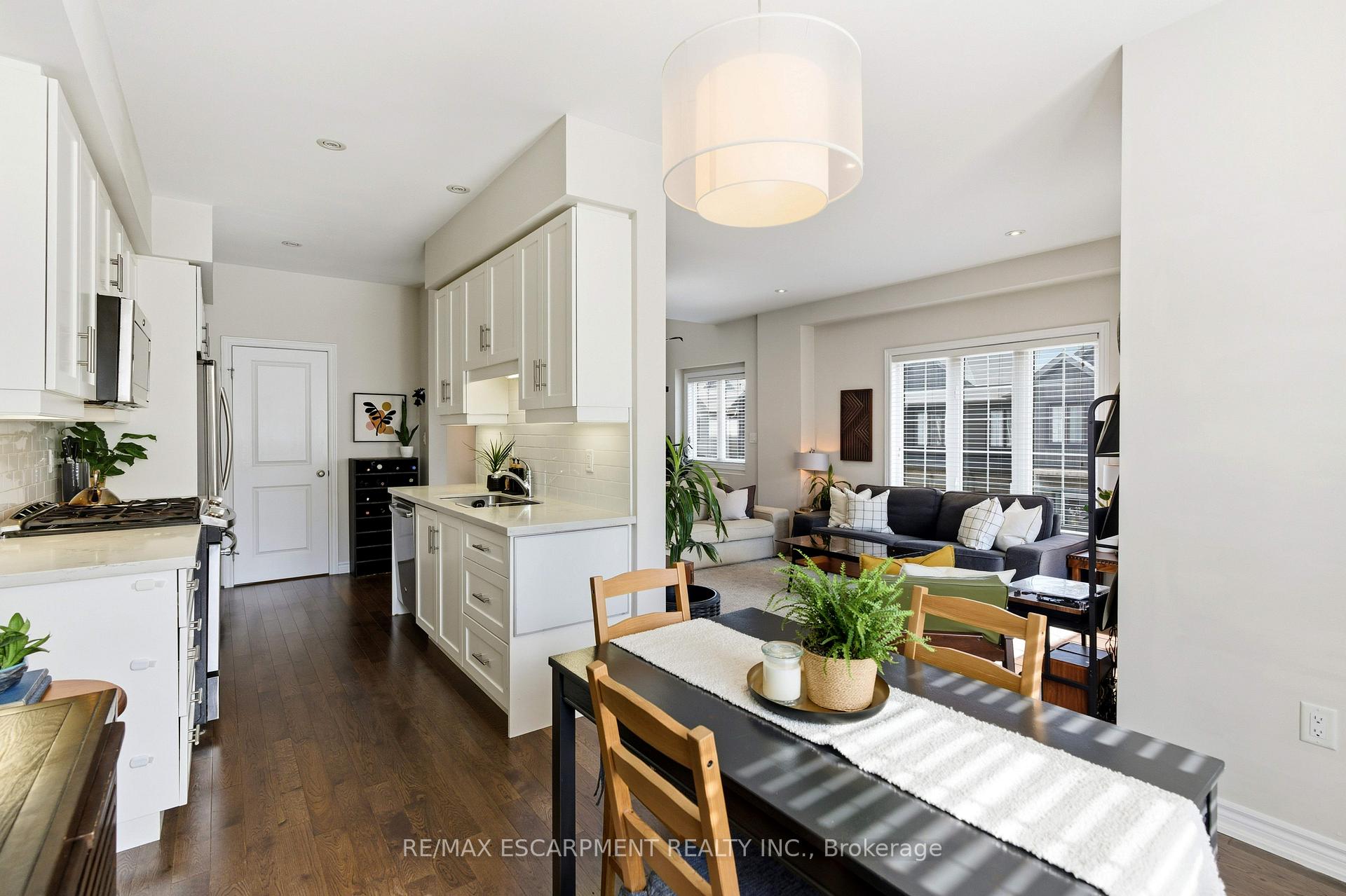 Photo 11 of Unit 54, 377 Glancaster Road, Hamilton, Villages of Glancaster — HOMEH