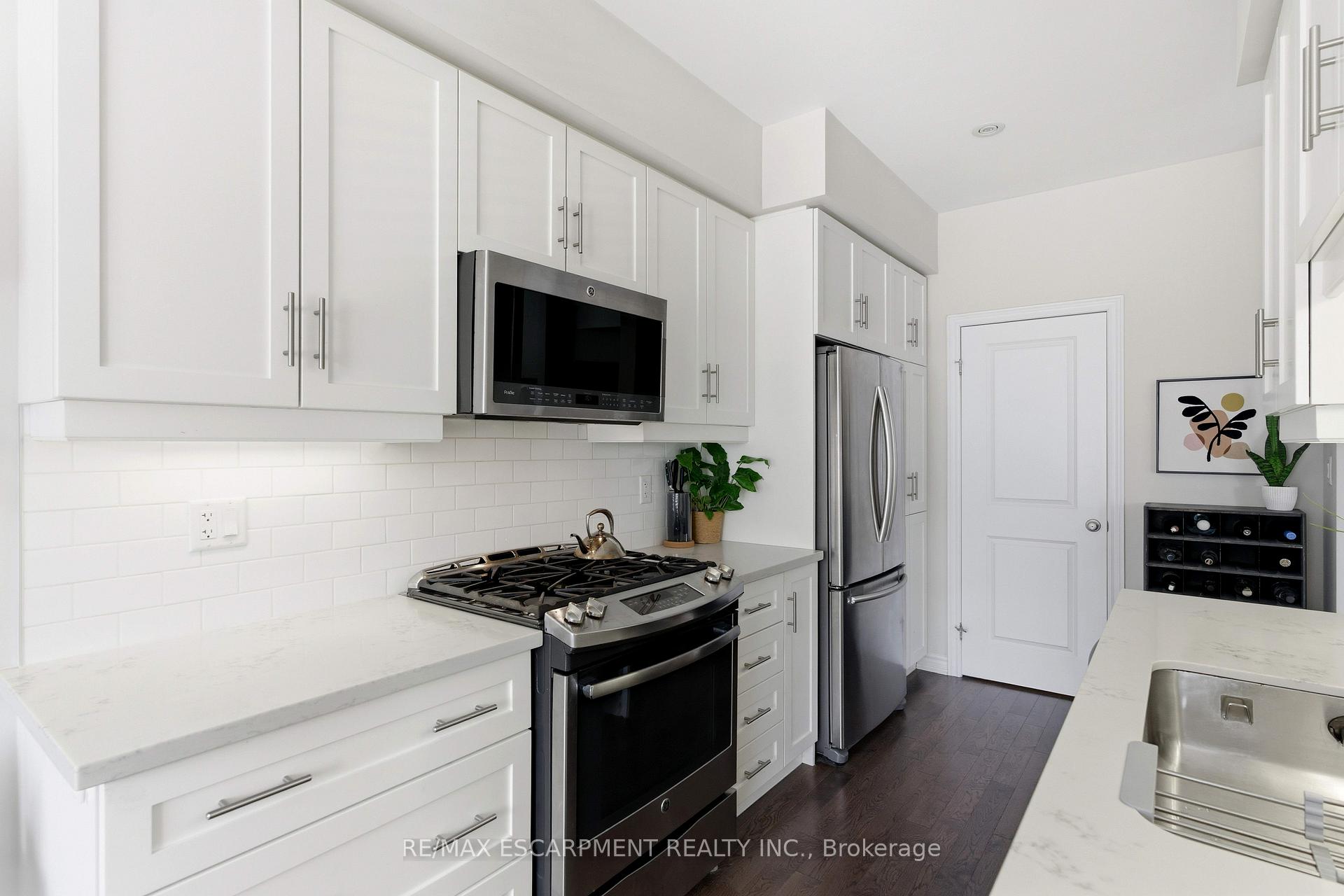 Photo 13 of Unit 54, 377 Glancaster Road, Hamilton, Villages of Glancaster — HOMEH