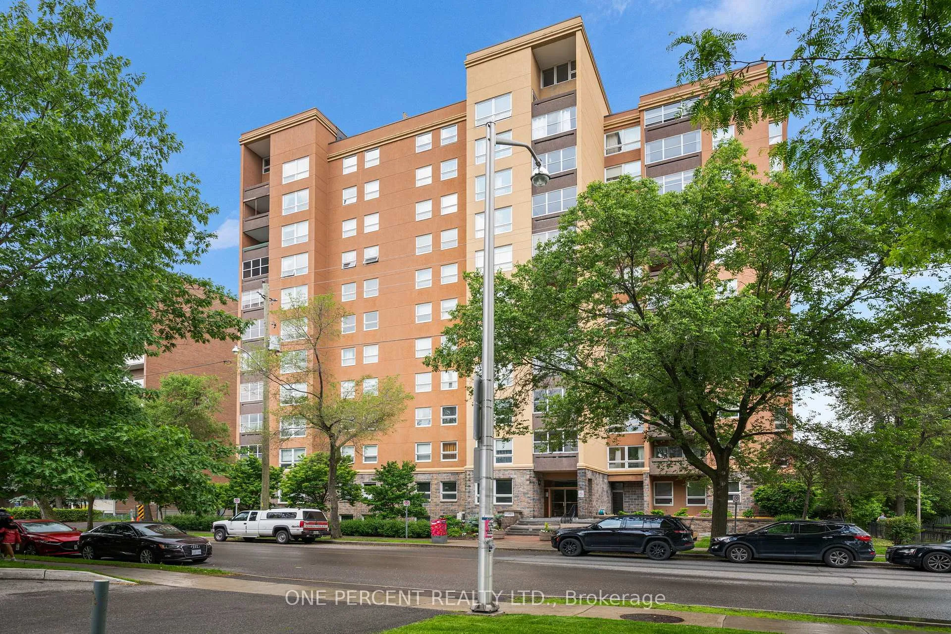 Photo 1 of Unit 201, 373 Laurier Avenue E, Ottawa, Sandy Hill — HOMEH