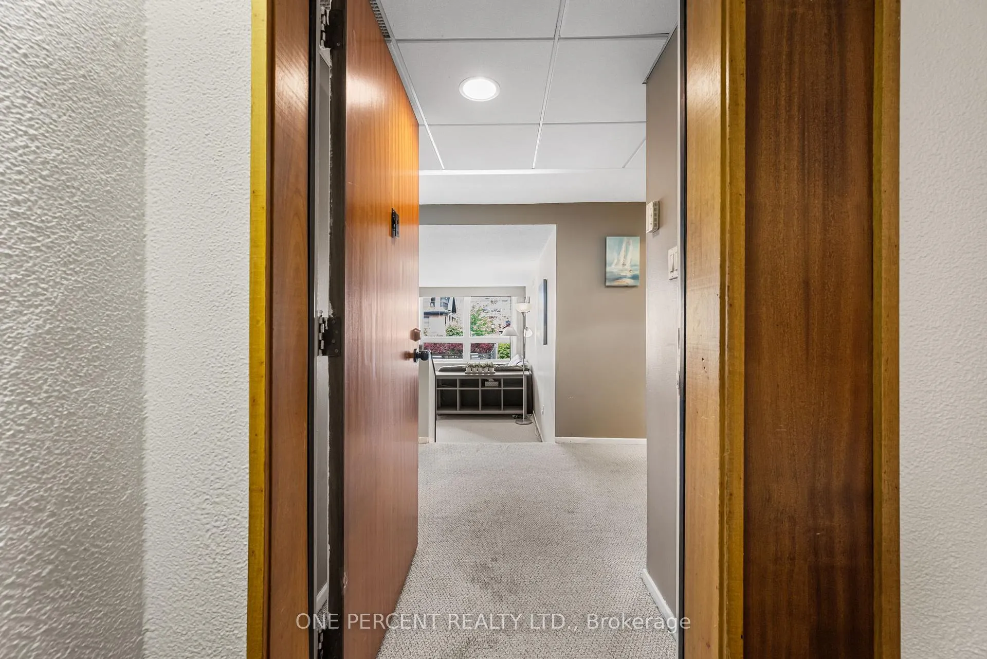 Photo 5 of Unit 201, 373 Laurier Avenue E, Ottawa, Sandy Hill — HOMEH