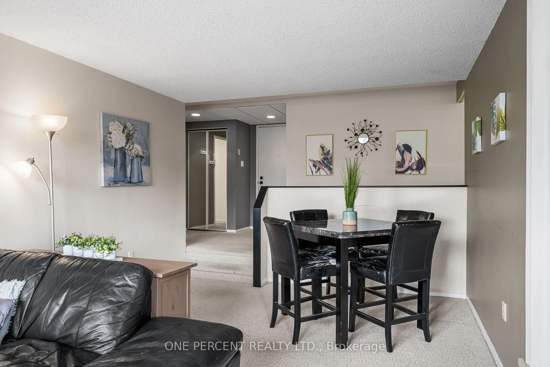 Photo 12 of Unit 201, 373 Laurier Avenue E, Ottawa, Sandy Hill — HOMEH