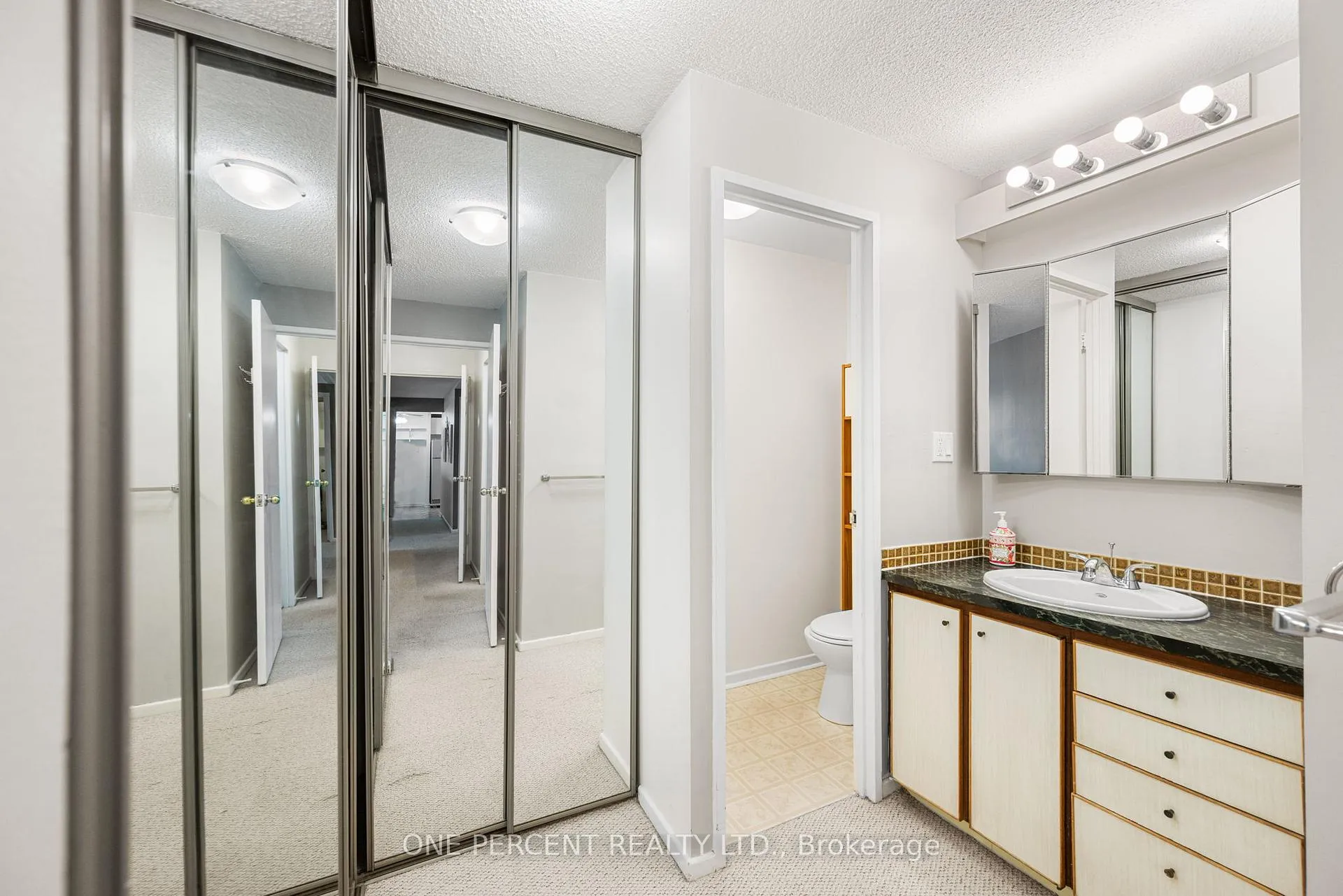 Photo 19 of Unit 201, 373 Laurier Avenue E, Ottawa, Sandy Hill — HOMEH