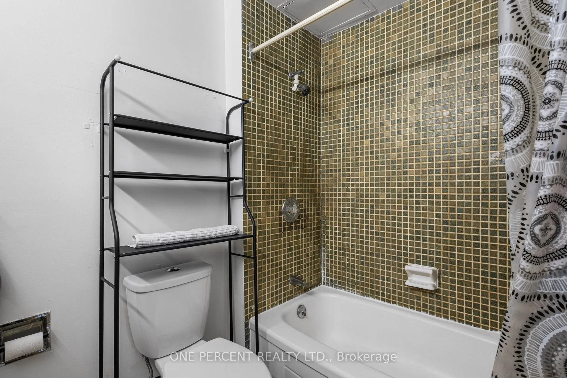 Photo 22 of Unit 201, 373 Laurier Avenue E, Ottawa, Sandy Hill — HOMEH