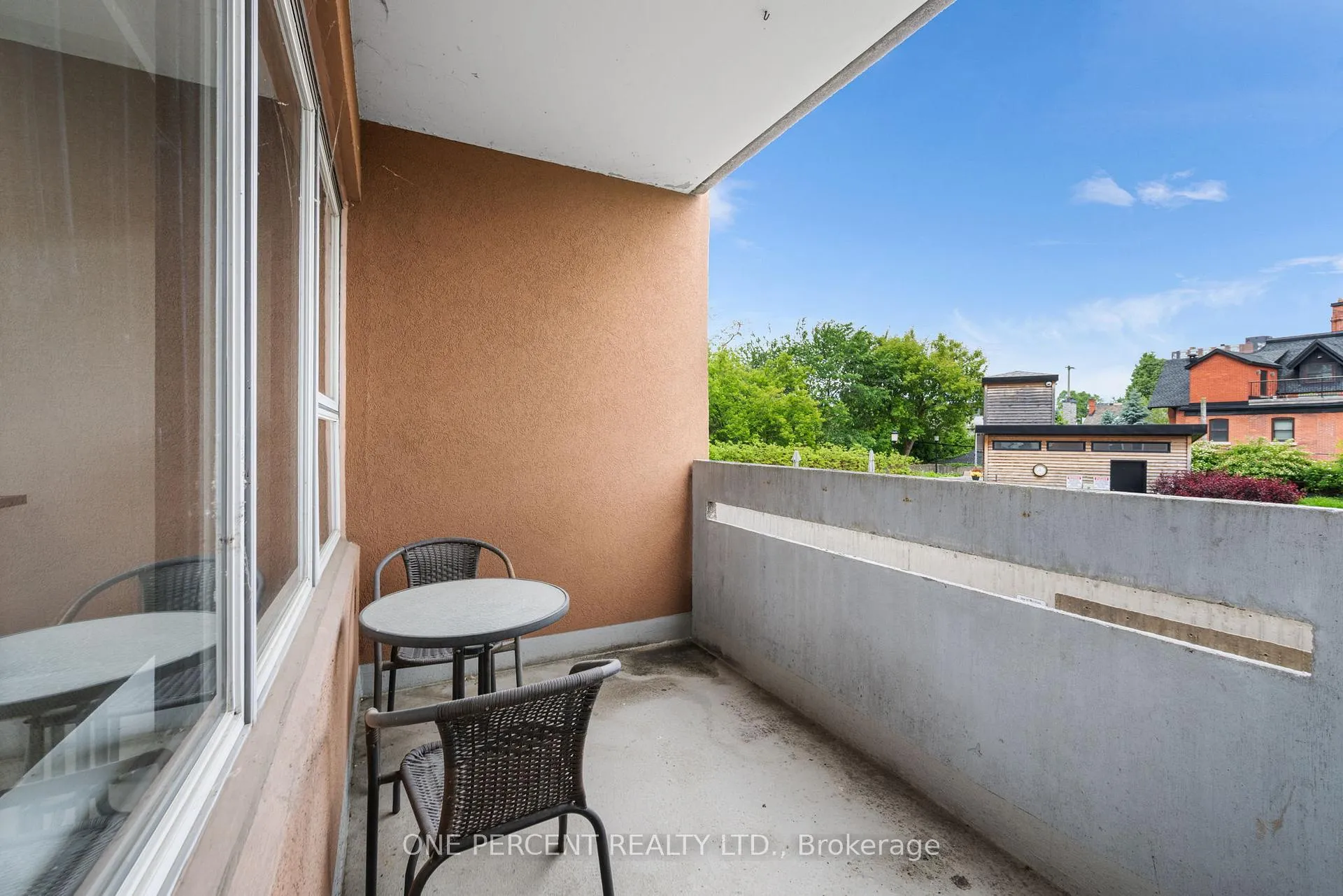 Photo 24 of Unit 201, 373 Laurier Avenue E, Ottawa, Sandy Hill — HOMEH