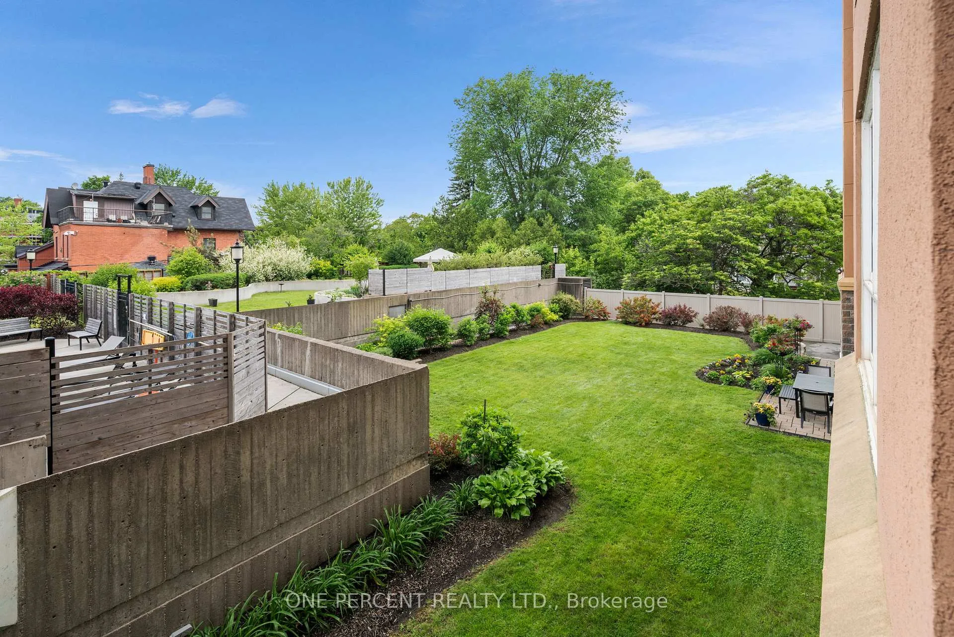 Photo 27 of Unit 201, 373 Laurier Avenue E, Ottawa, Sandy Hill — HOMEH