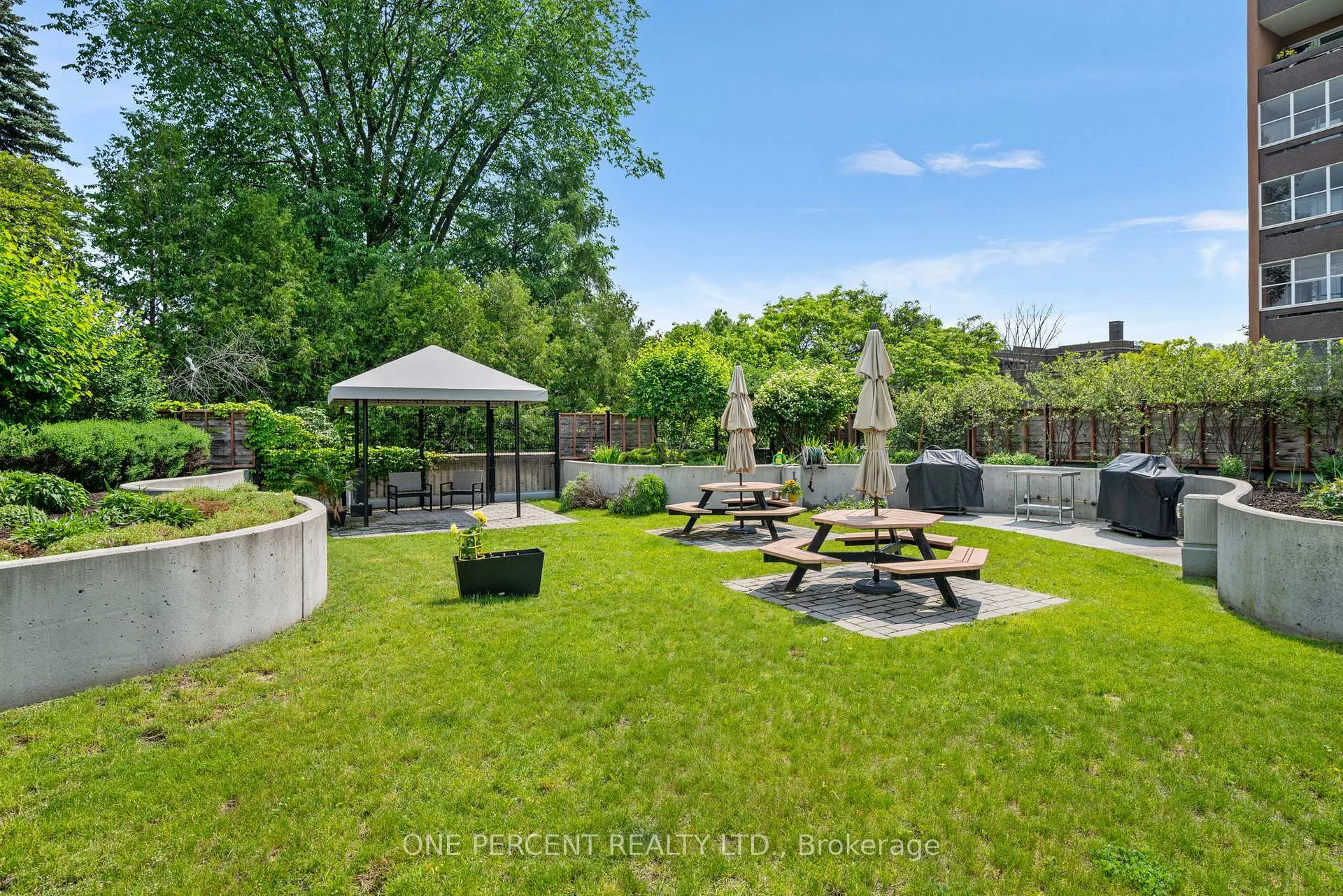 Photo 30 of Unit 201, 373 Laurier Avenue E, Ottawa, Sandy Hill — HOMEH
