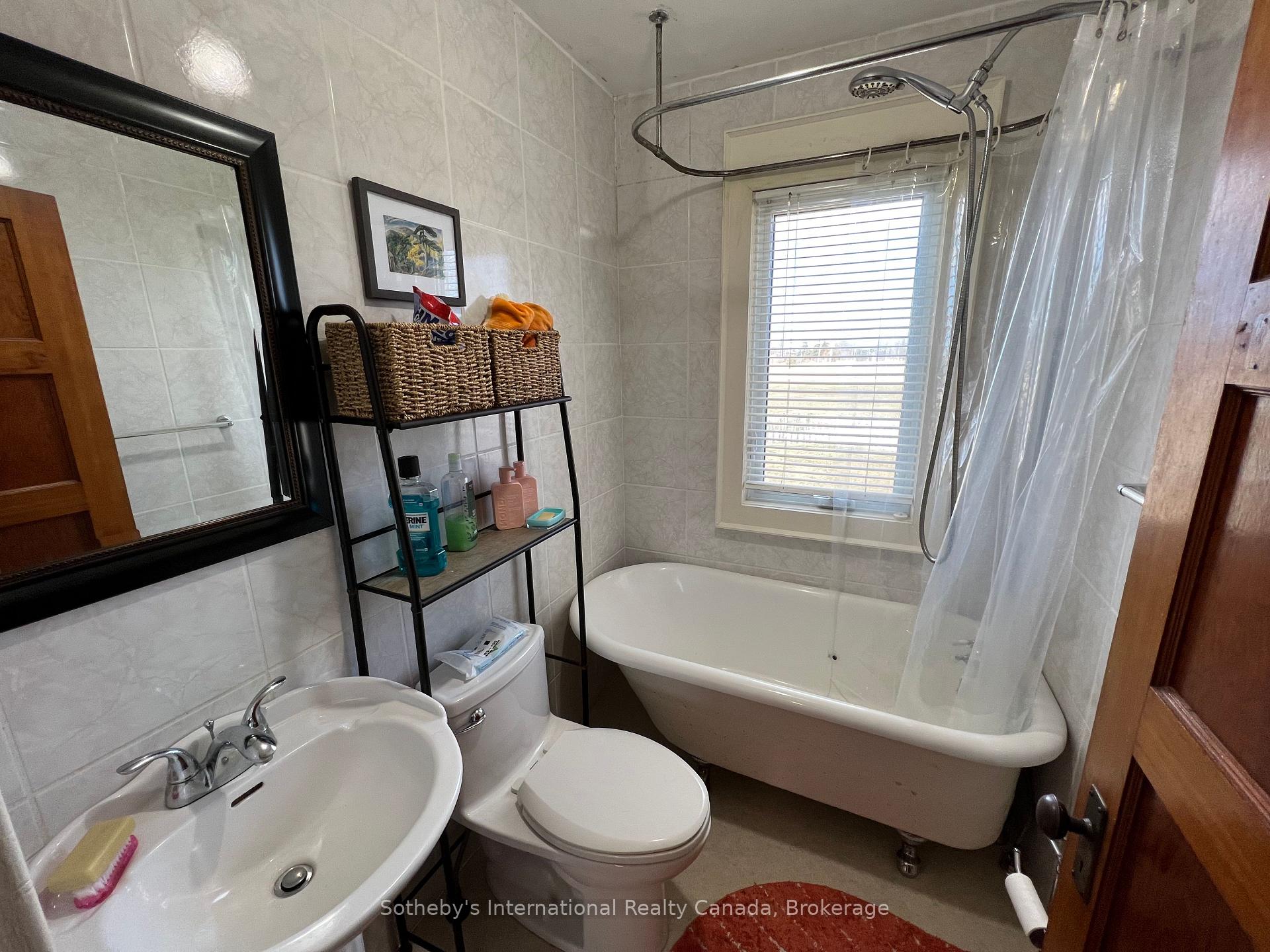 Photo 18 of 4427 124 County Road, Collingwood — HOMEH