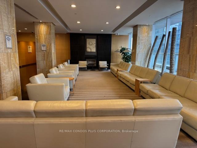 Photo 13 of Unit 3901, 55 Bremner Boulevard, Toronto, Waterfront Communities — HOMEH