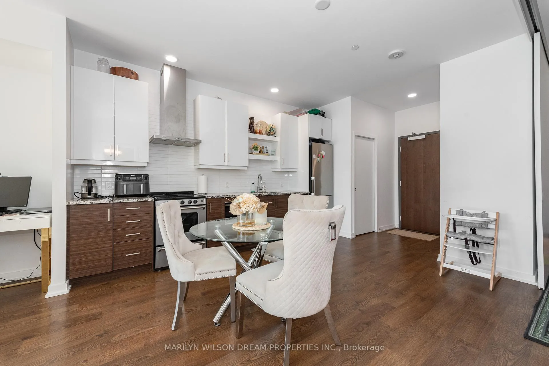Photo 12 of Unit 203, 320 Miwate Private, Ottawa, Mechanicsville — HOMEH
