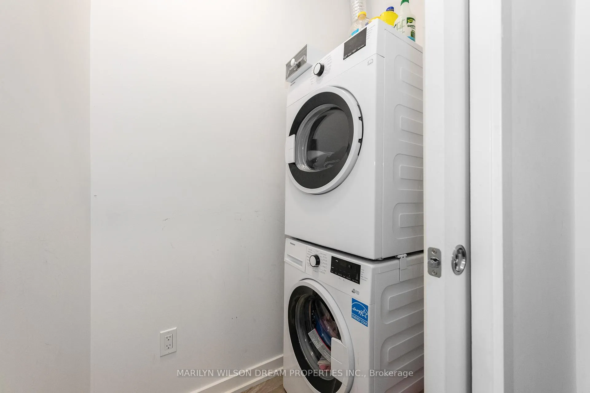Photo 23 of Unit 203, 320 Miwate Private, Ottawa, Mechanicsville — HOMEH