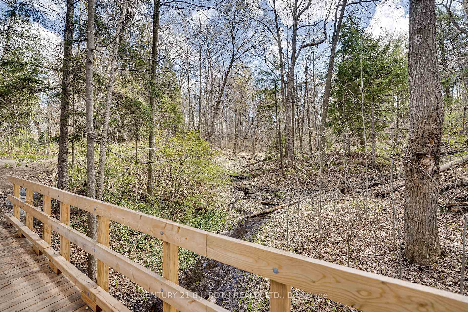 Photo 27 of Unit 204, 300 Essa Road, Barrie, 400 West — HOMEH