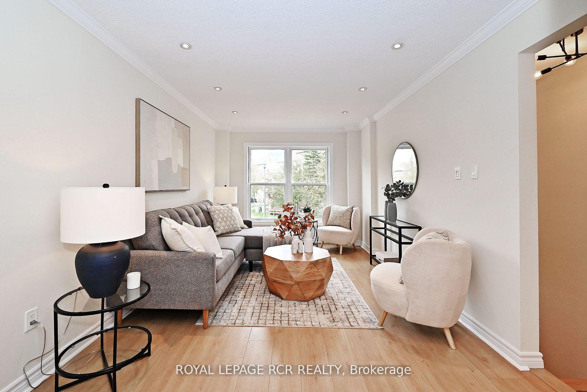 Photo 1 of 28 Wyatt Lane, Aurora, Bayview Wellington — HOMEH