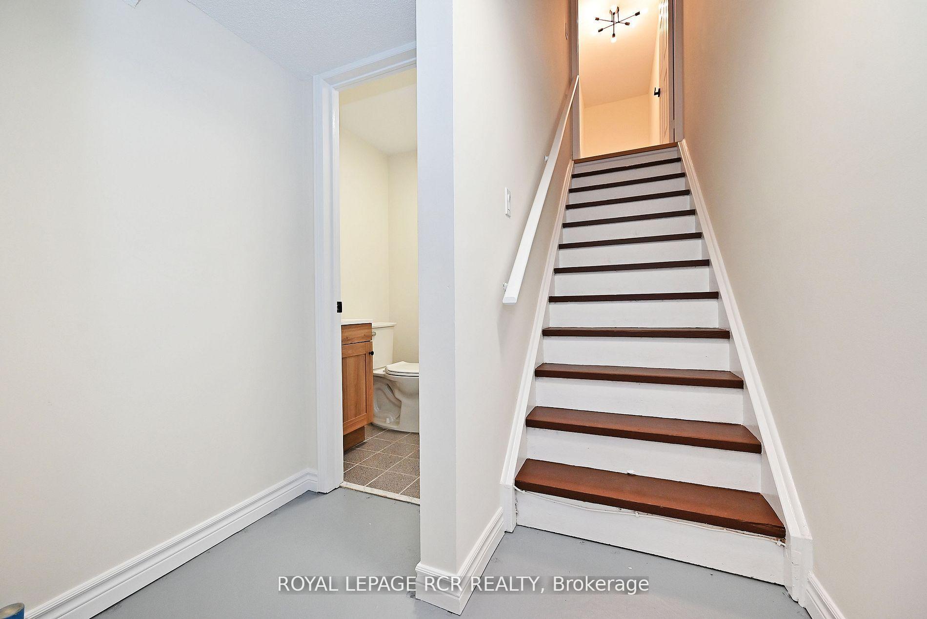 Photo 28 of 28 Wyatt Lane, Aurora, Bayview Wellington — HOMEH