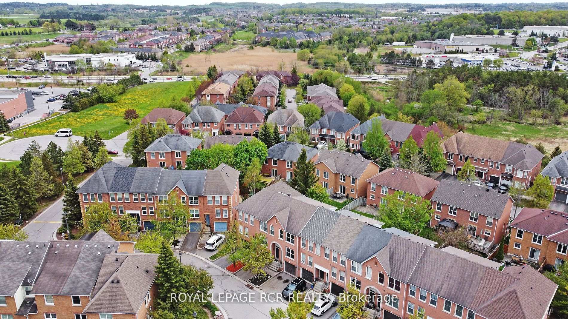 Photo 34 of 28 Wyatt Lane, Aurora, Bayview Wellington — HOMEH