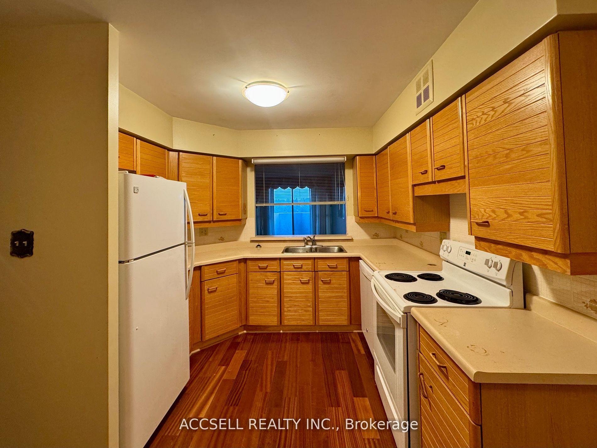 Photo 5 of Unit 522, 25 Austin Drive, Markham, Markville — HOMEH