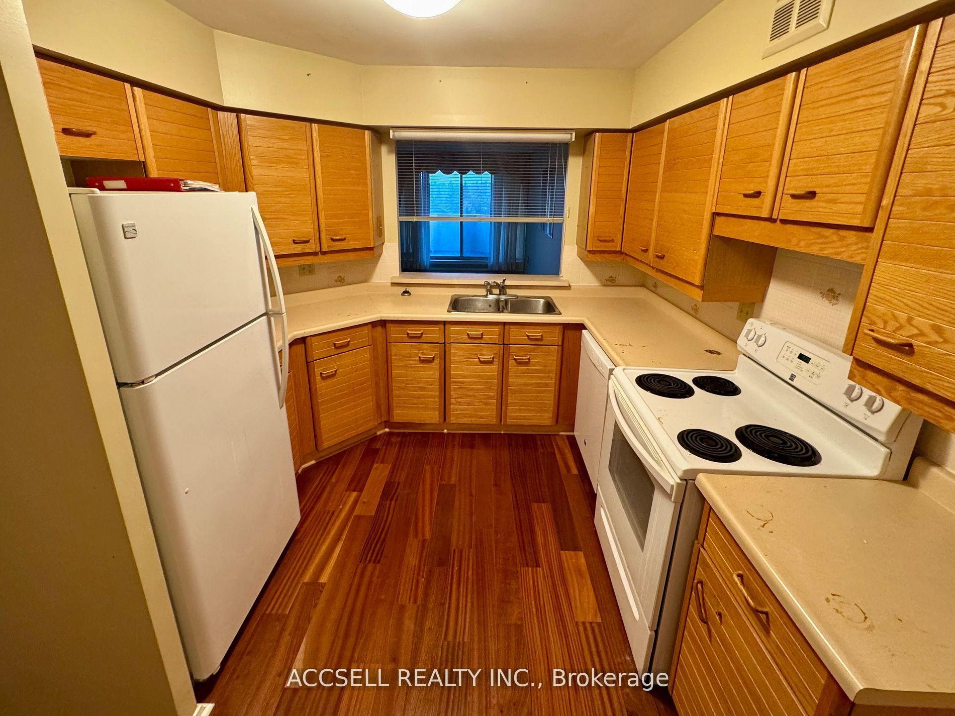 Photo 6 of Unit 522, 25 Austin Drive, Markham, Markville — HOMEH