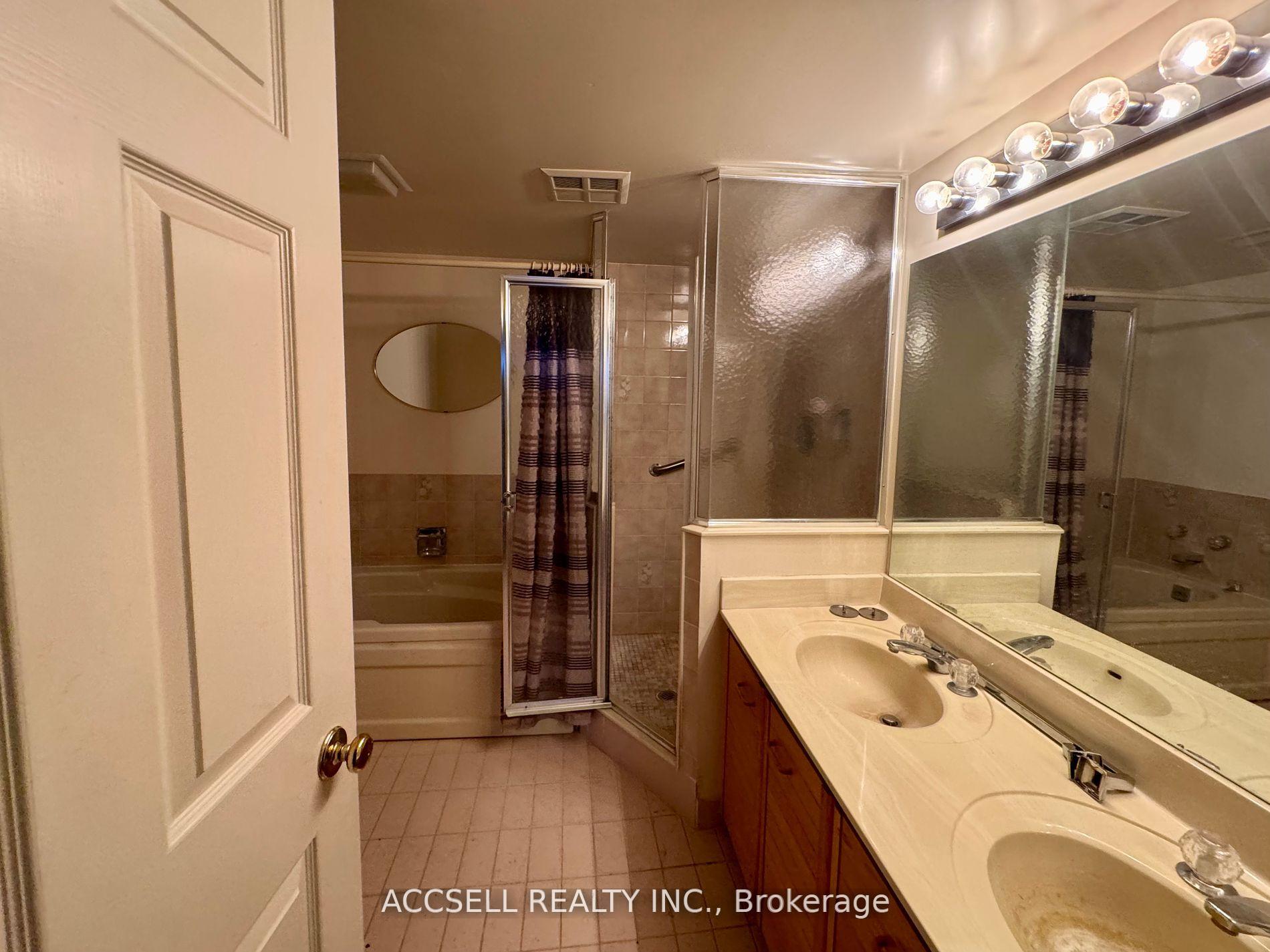 Photo 15 of Unit 522, 25 Austin Drive, Markham, Markville — HOMEH