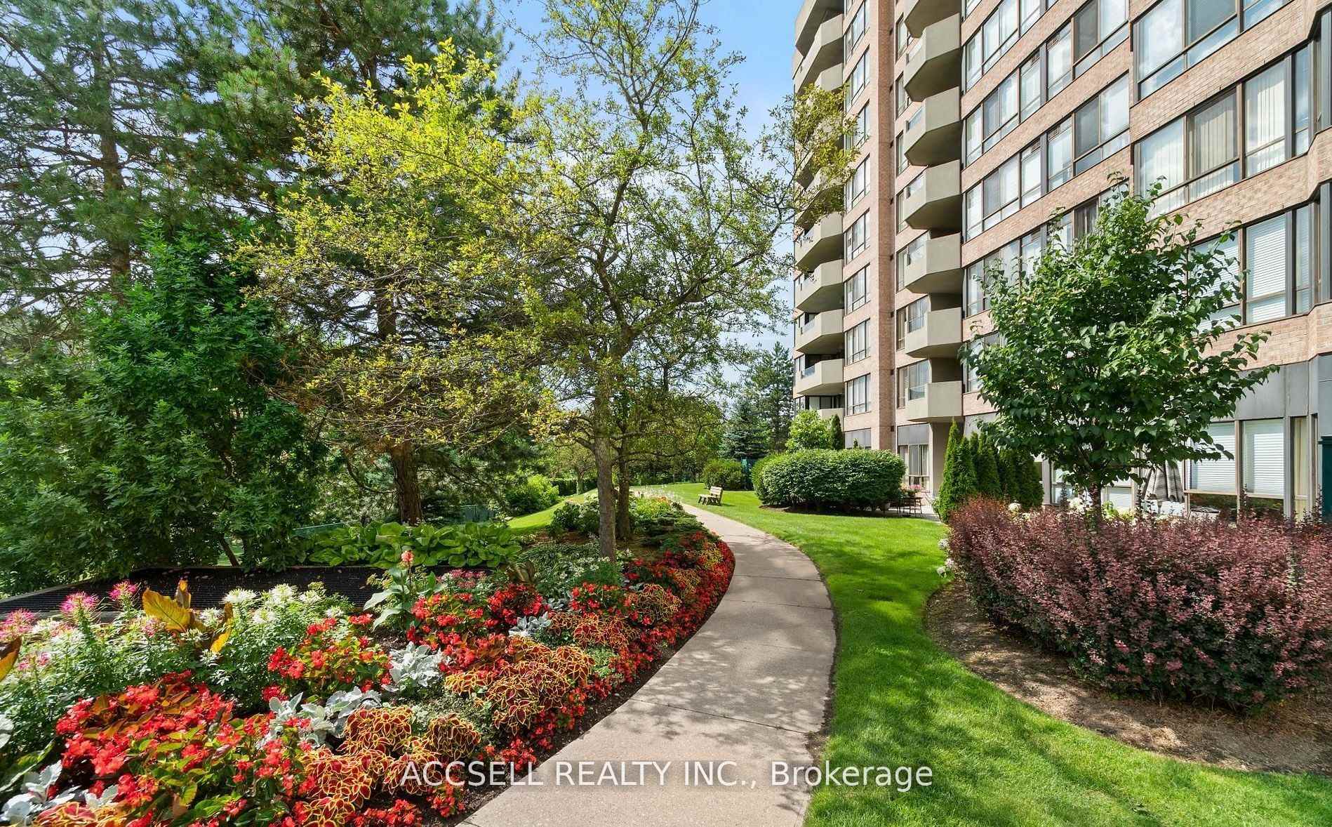 Photo 32 of Unit 522, 25 Austin Drive, Markham, Markville — HOMEH