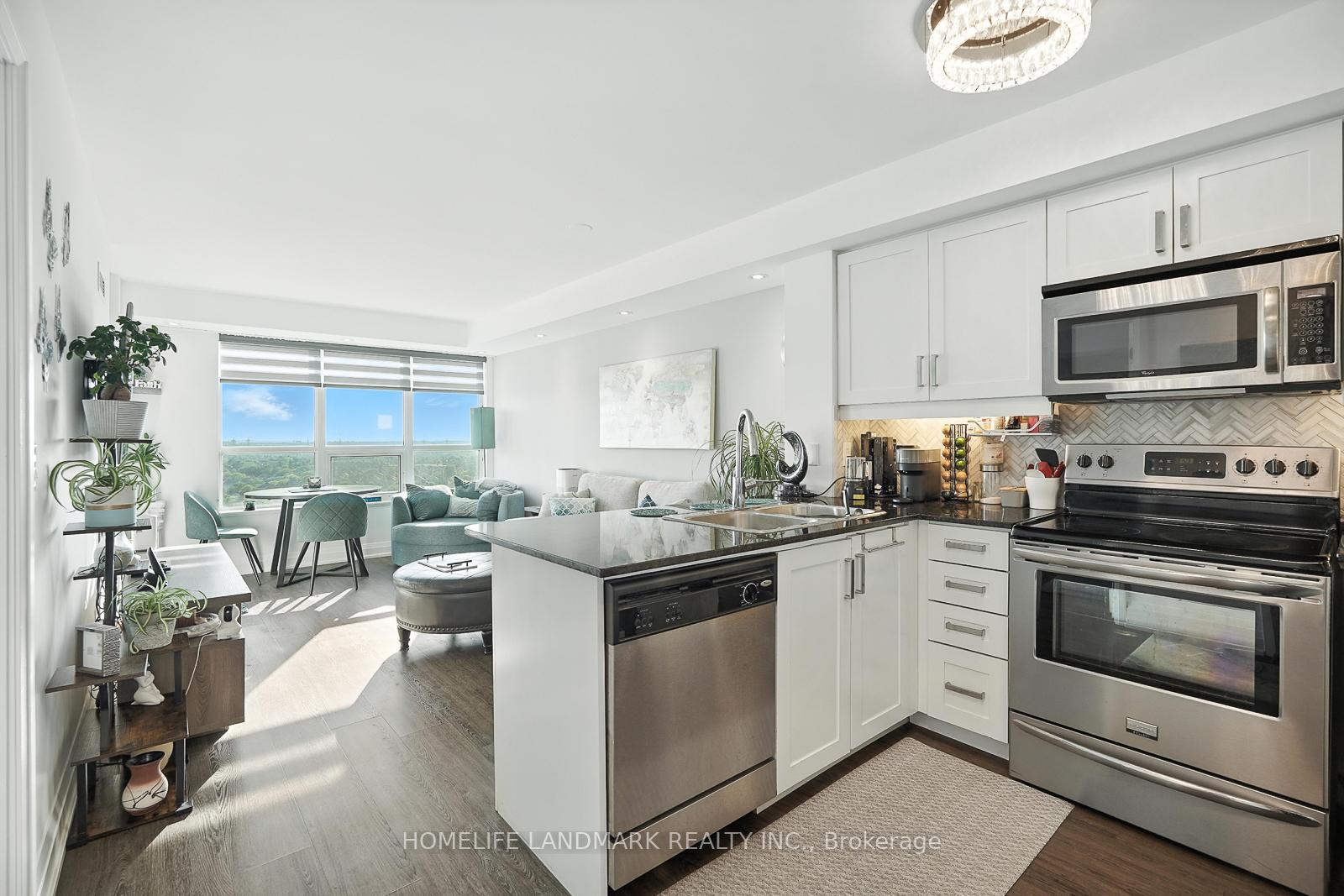 Photo 16 of Unit 1510, 30 North Park Road, Vaughan, Beverley Glen — HOMEH