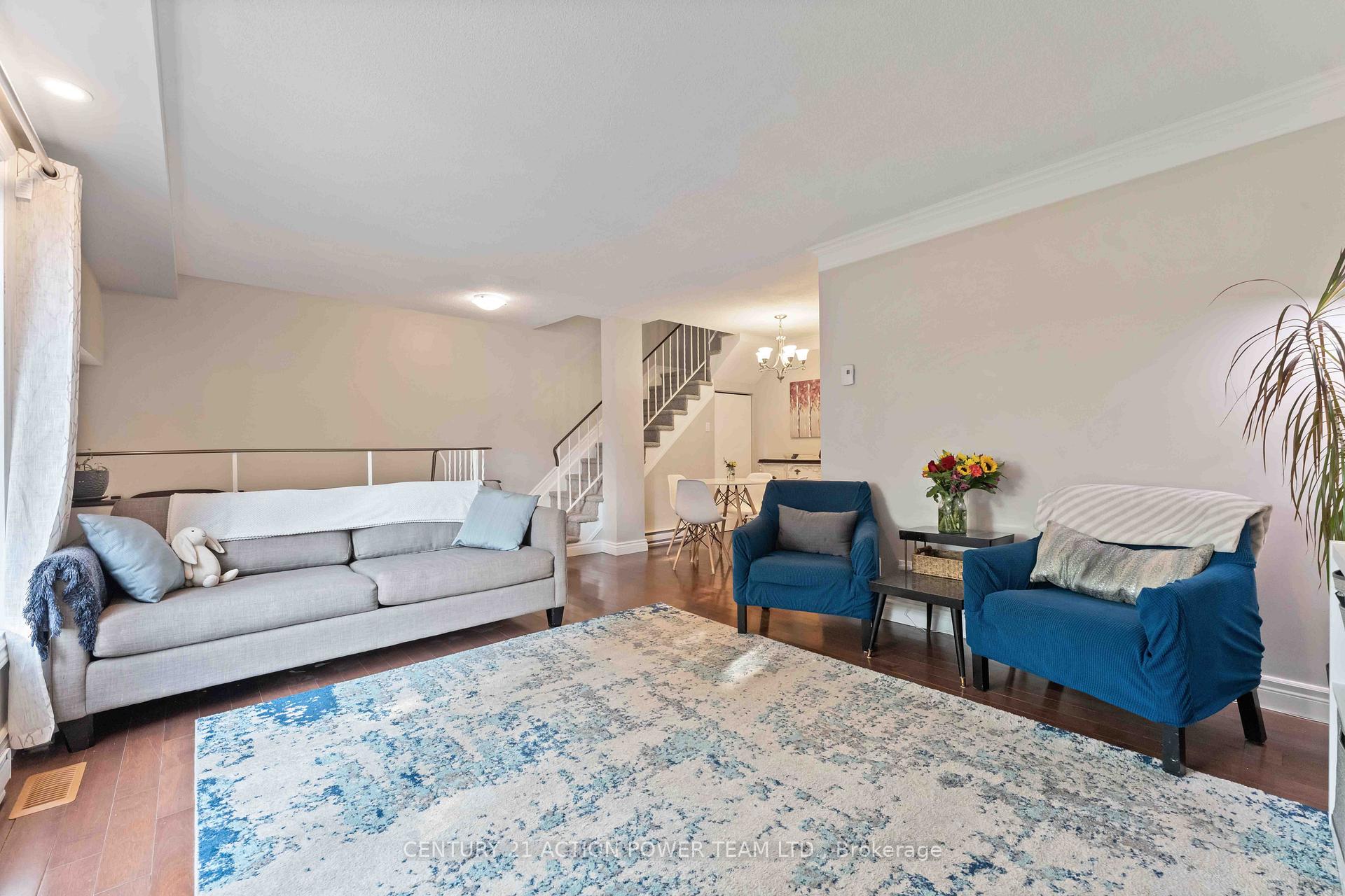 Photo 7 of 1361 Marigold Crescent, Ottawa, Pineview — HOMEH