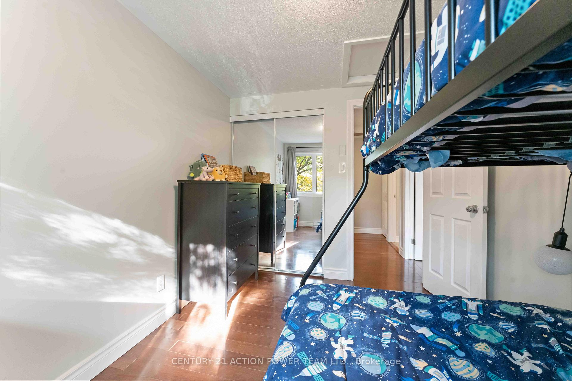 Photo 18 of 1361 Marigold Crescent, Ottawa, Pineview — HOMEH