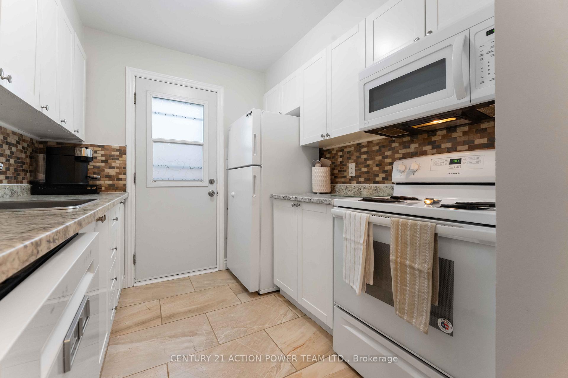 Photo 25 of 1361 Marigold Crescent, Ottawa, Pineview — HOMEH