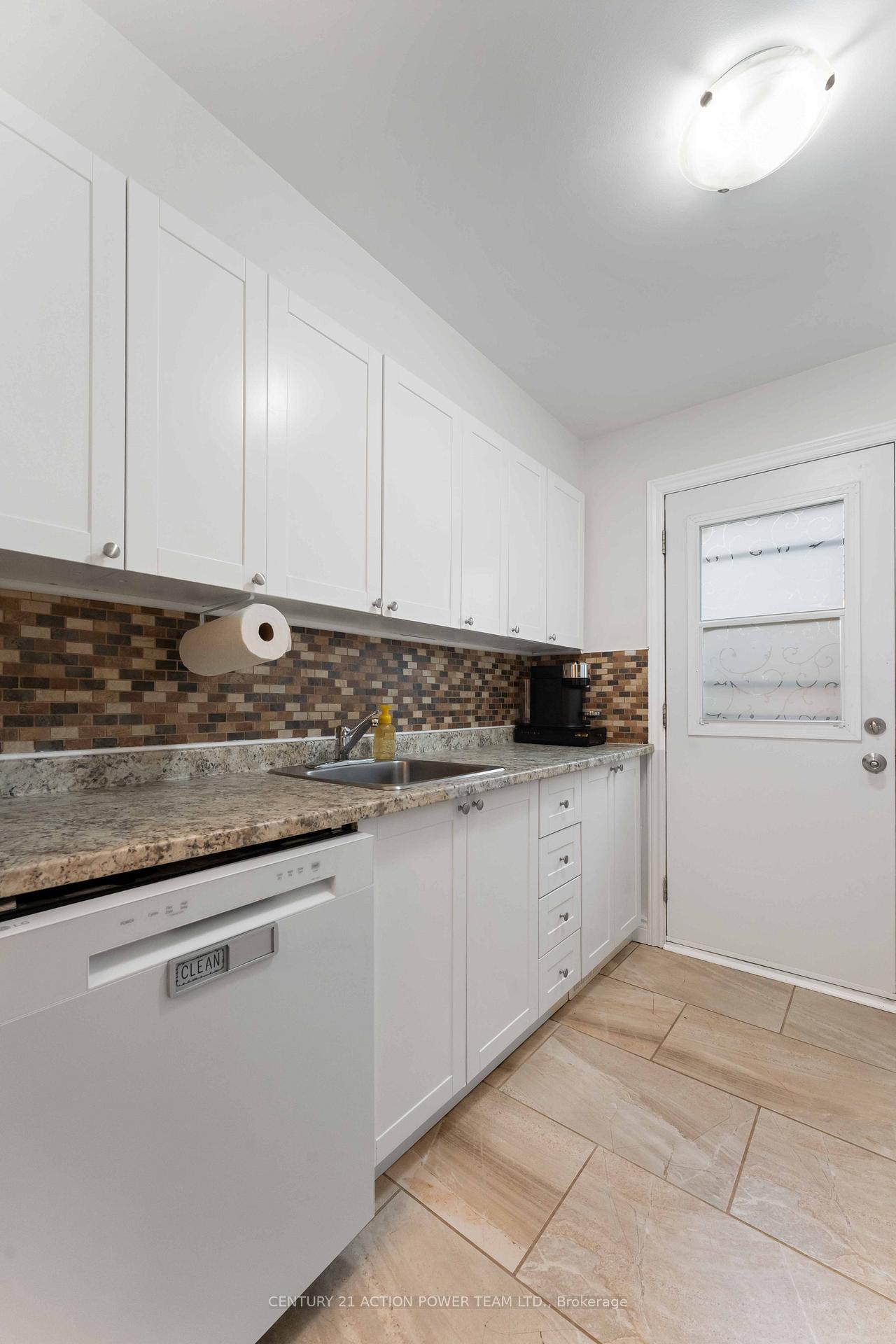 Photo 27 of 1361 Marigold Crescent, Ottawa, Pineview — HOMEH
