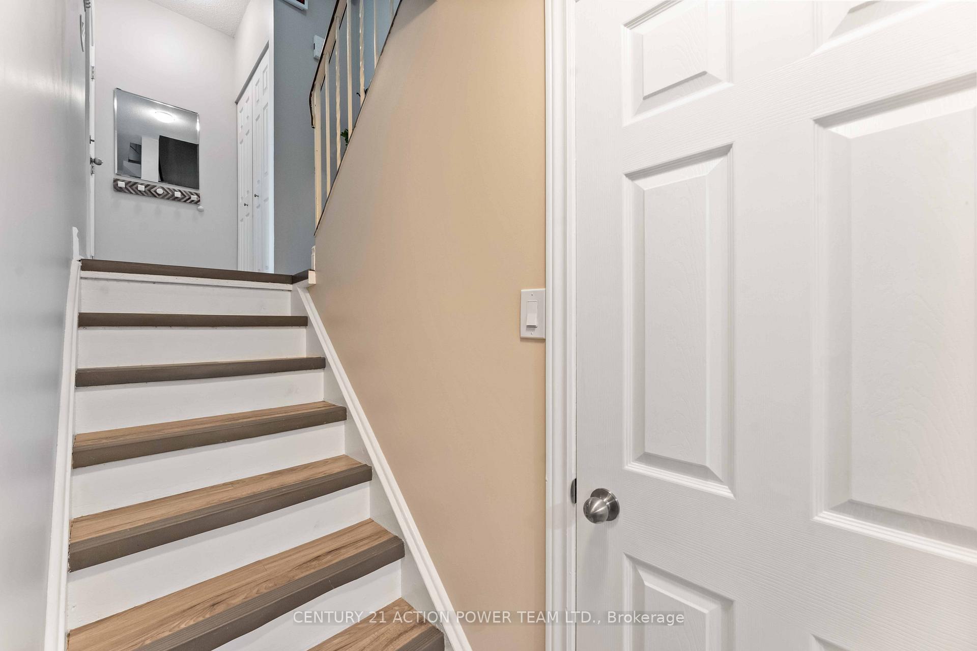 Photo 32 of 1361 Marigold Crescent, Ottawa, Pineview — HOMEH