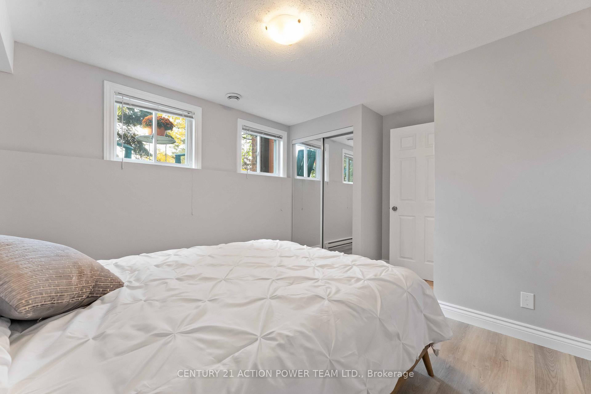 Photo 36 of 1361 Marigold Crescent, Ottawa, Pineview — HOMEH