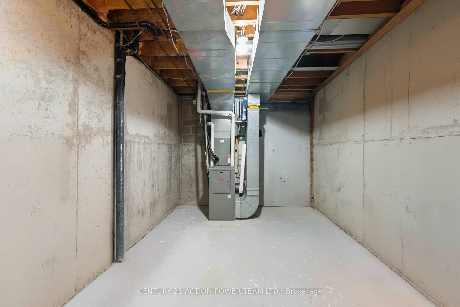 Photo 40 of 1361 Marigold Crescent, Ottawa, Pineview — HOMEH