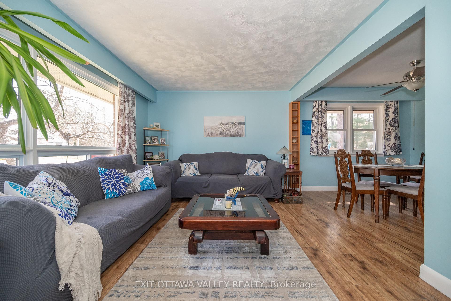 Photo 11 of 35.5 Faraday Crescent, Deep River — HOMEH