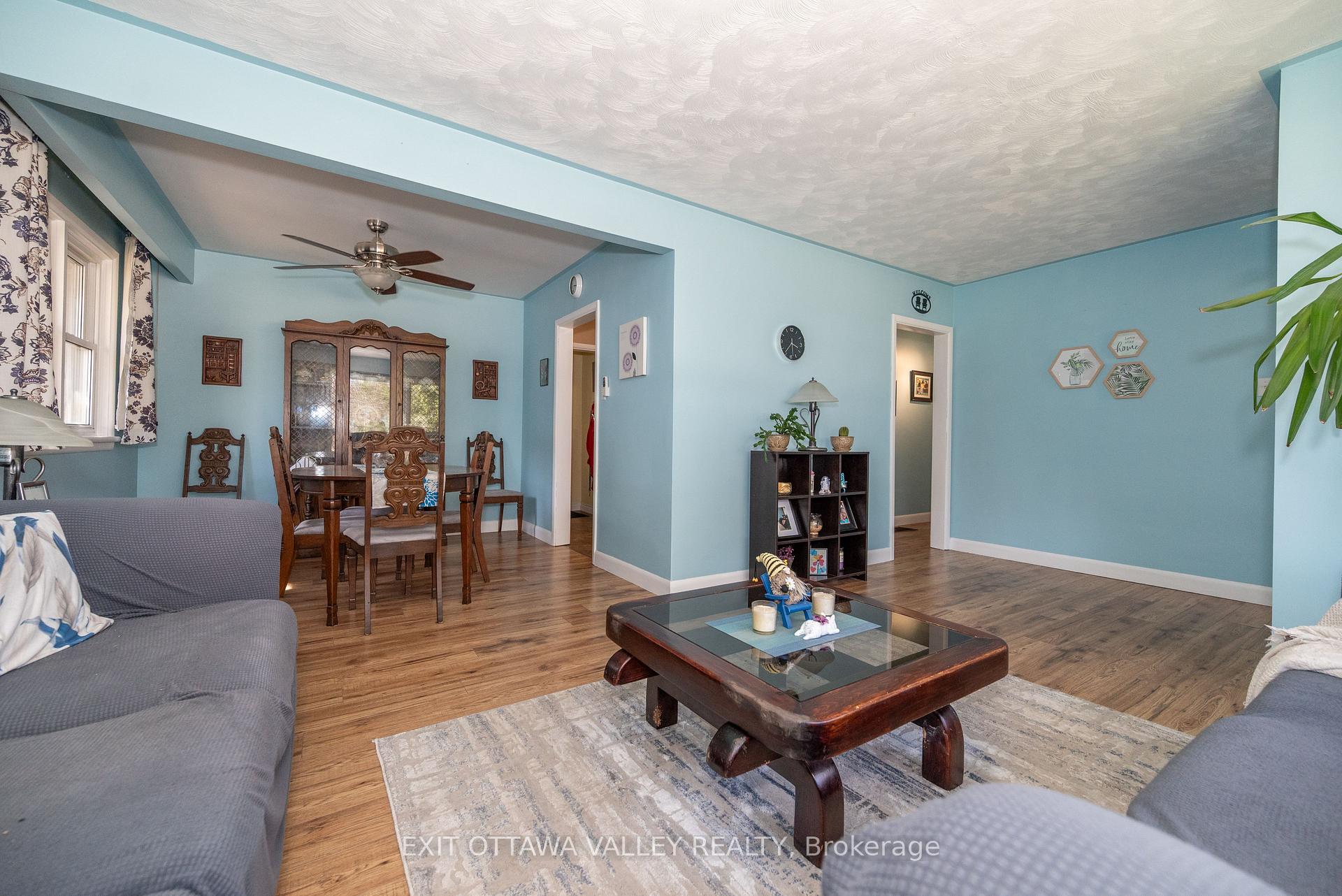Photo 12 of 35.5 Faraday Crescent, Deep River — HOMEH