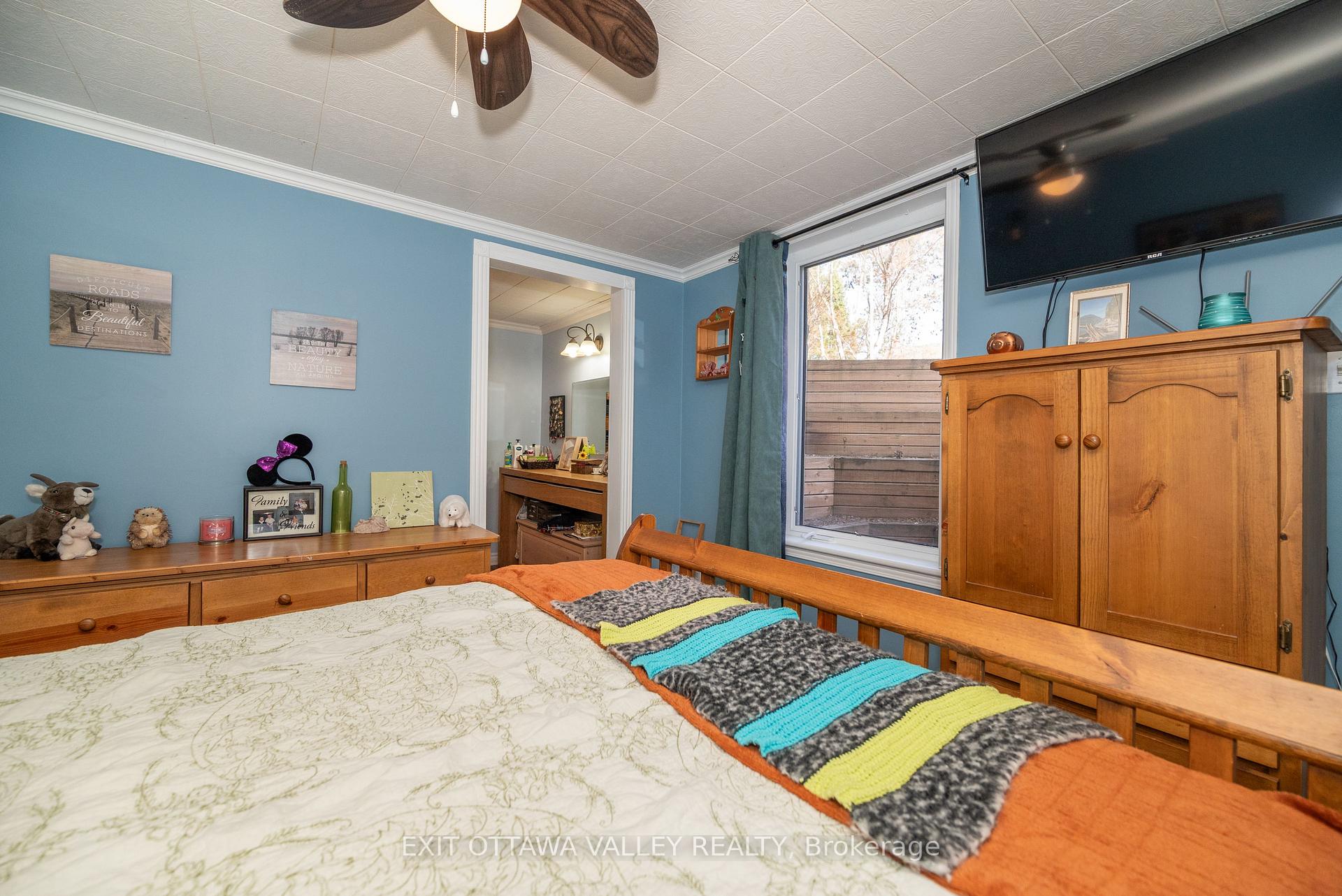 Photo 23 of 35.5 Faraday Crescent, Deep River — HOMEH