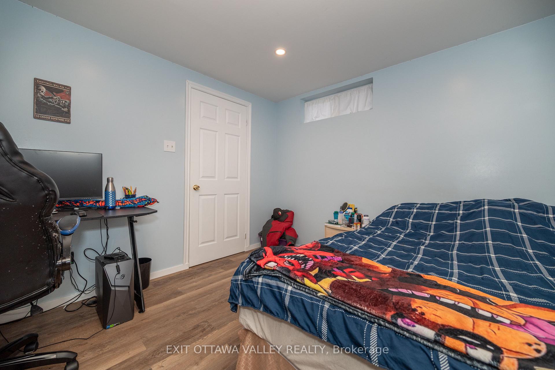 Photo 27 of 35.5 Faraday Crescent, Deep River — HOMEH