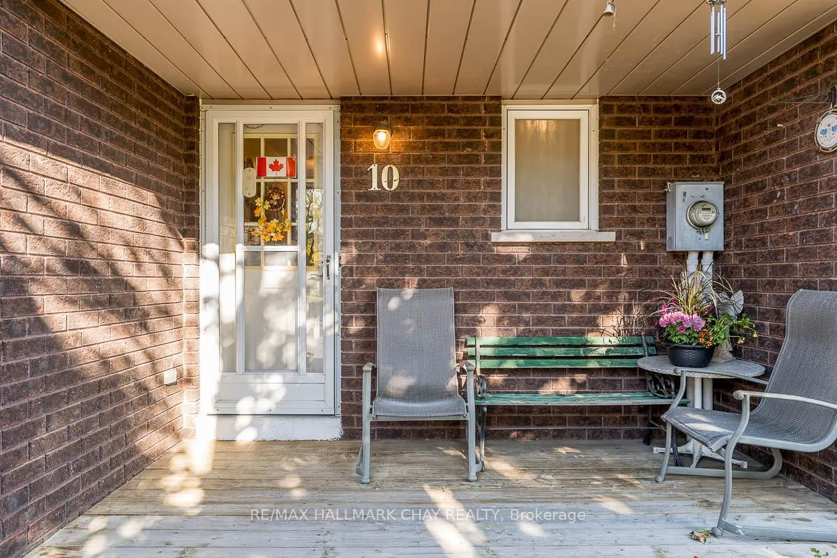 Photo 2 of Unit 2, 10 Riverley Lane, New Tecumseth, Alliston — HOMEH