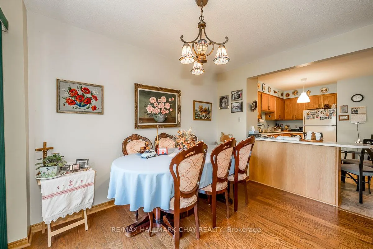 Photo 9 of Unit 2, 10 Riverley Lane, New Tecumseth, Alliston — HOMEH