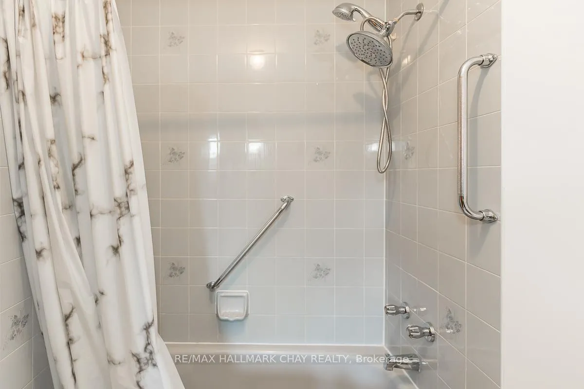 Photo 20 of Unit 2, 10 Riverley Lane, New Tecumseth, Alliston — HOMEH