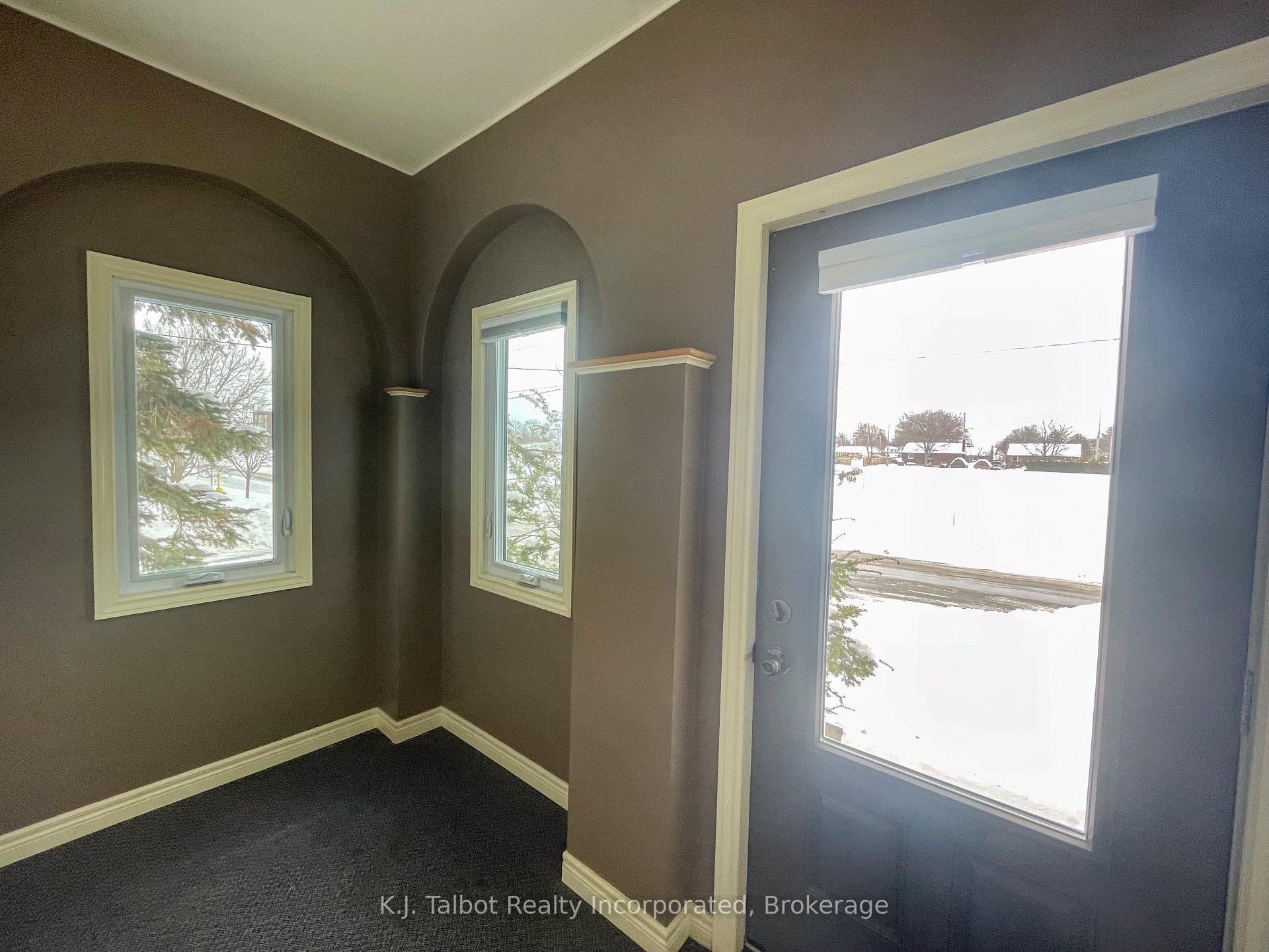 Photo 2 of 178 Gibbons Street, Goderich, Goderich (Town) — HOMEH