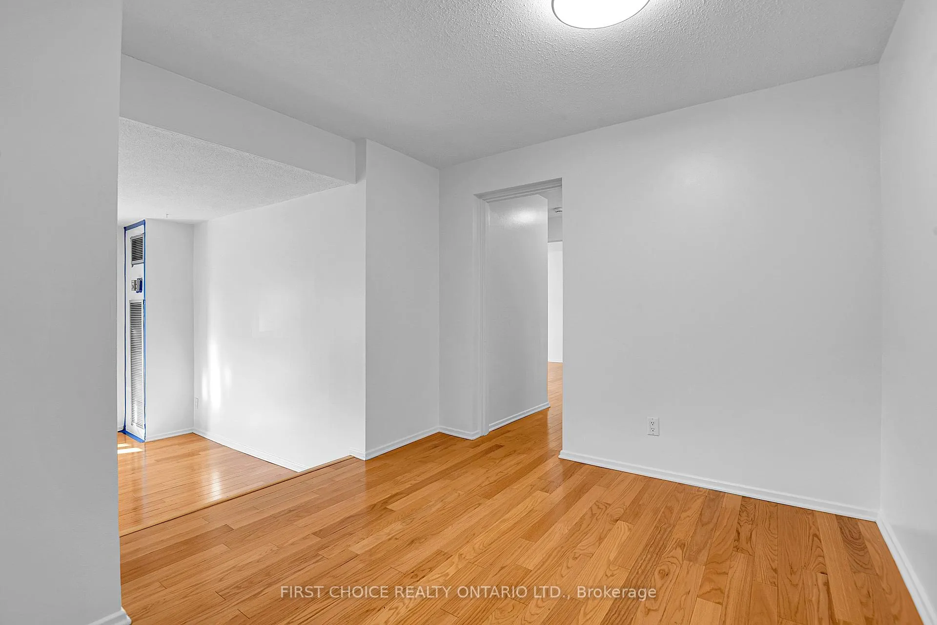 Photo 17 of Unit 217, 1599 Lassiter Terrace, Ottawa, Beaconwood — HOMEH