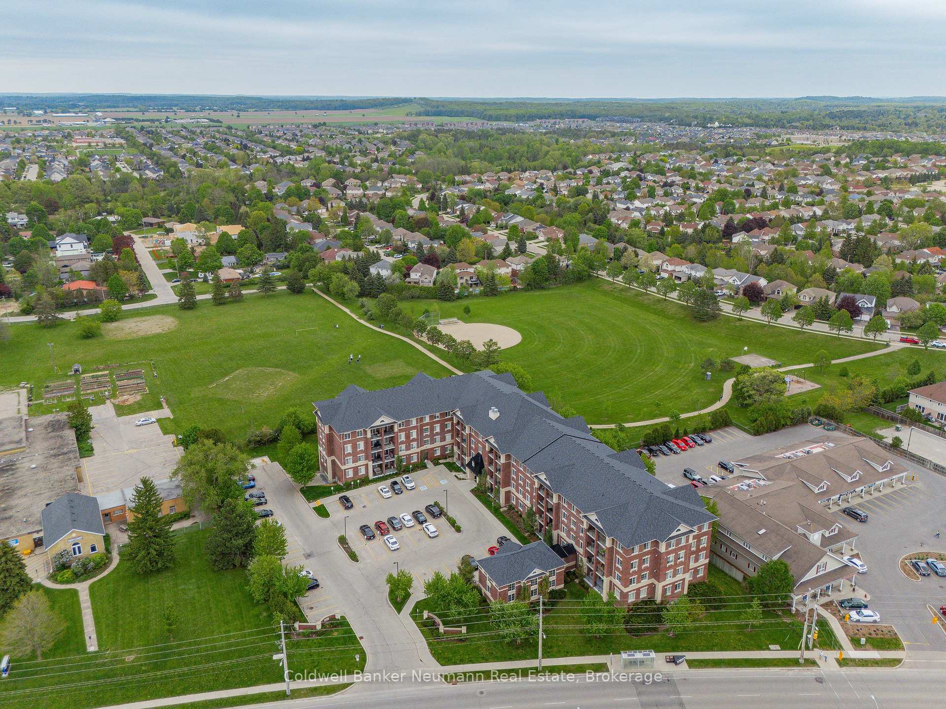 Photo 1 of Unit 116, 1440 Gordon Street, Guelph, Pineridge/Westminster Woods — HOMEH