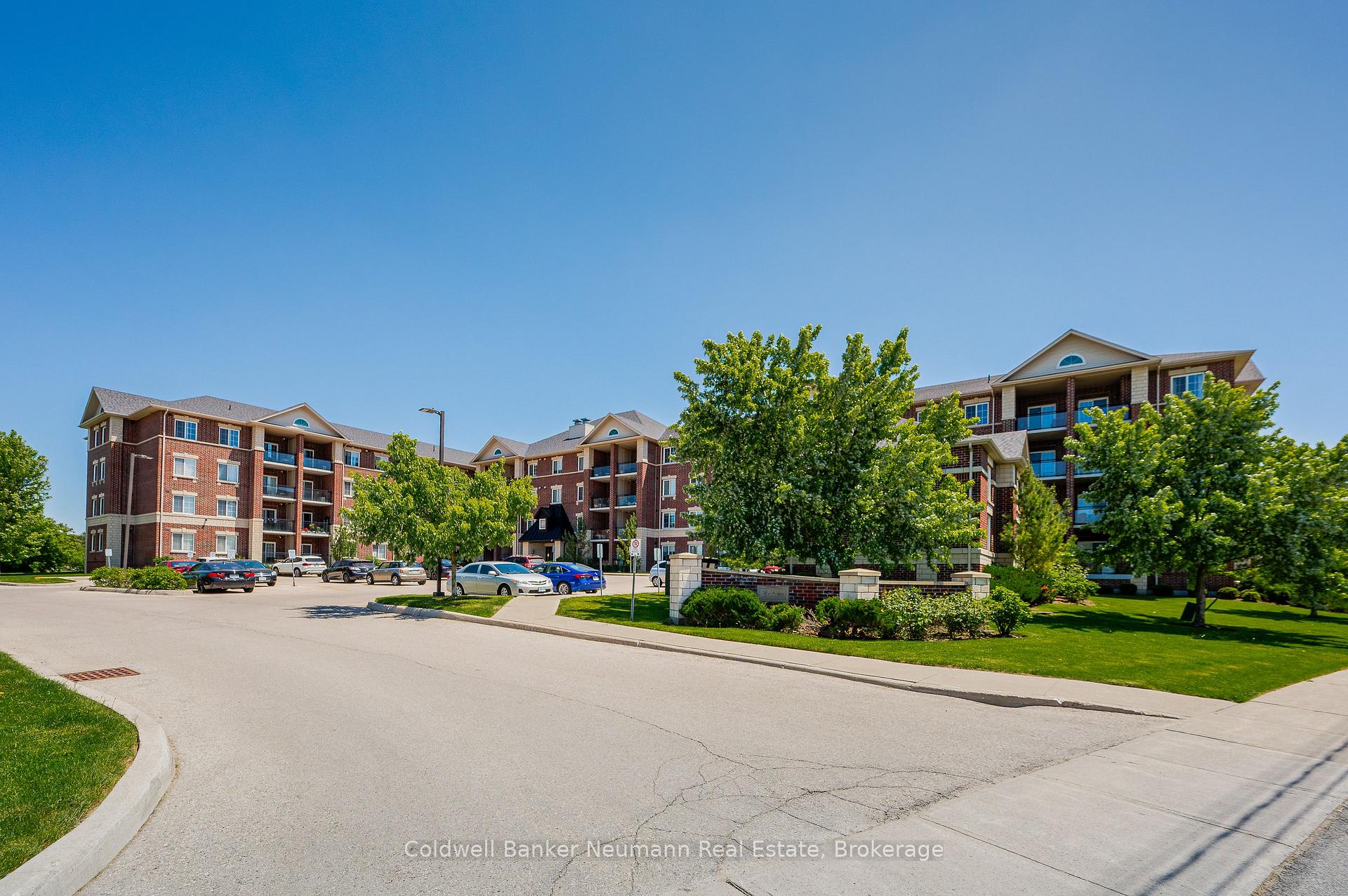 Photo 4 of Unit 116, 1440 Gordon Street, Guelph, Pineridge/Westminster Woods — HOMEH