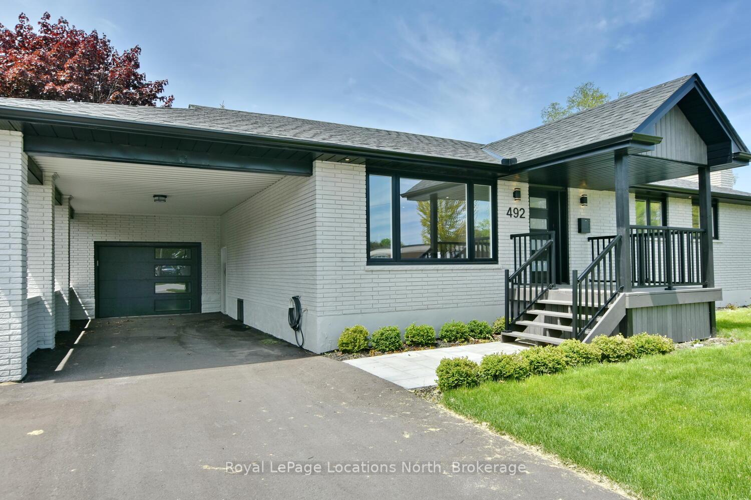 Photo 3 of 492 Birch Street, Collingwood — HOMEH