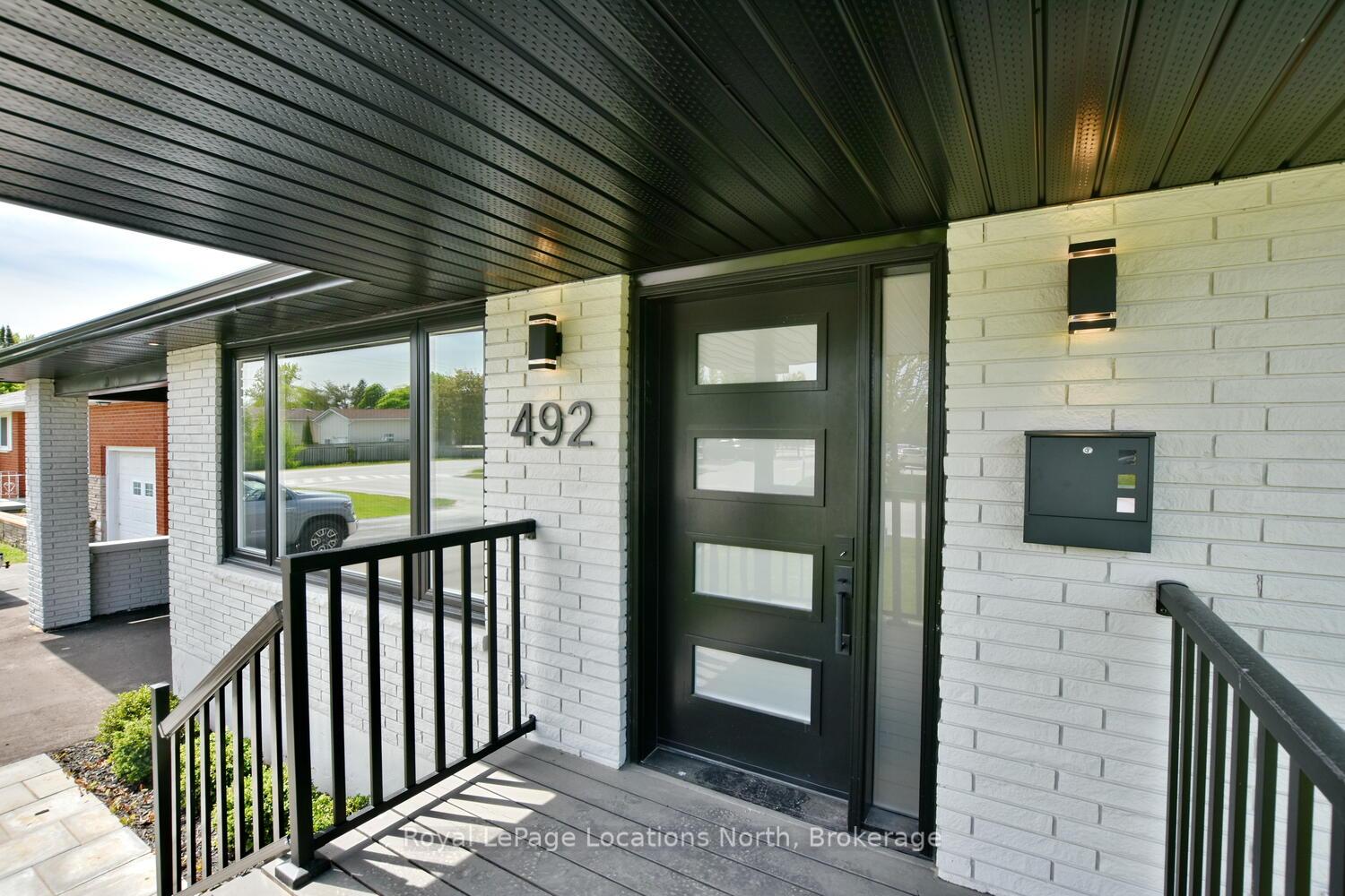 Photo 4 of 492 Birch Street, Collingwood — HOMEH